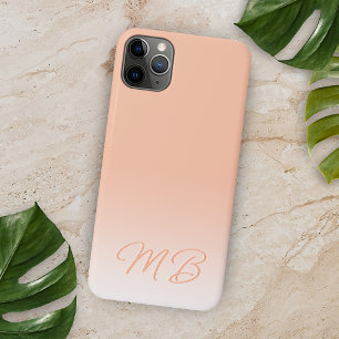 Einfache, elegante Soft Sunny Peach Monogram iPhone 13 Hülle