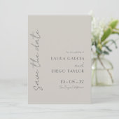 Einfache Elegante Taupe Hochzeit Save The Date (Stehend Vorderseite)