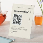 Einfache elegante und schicke Honeymoon-Fonds QR-C Sockelschild (In Situ)