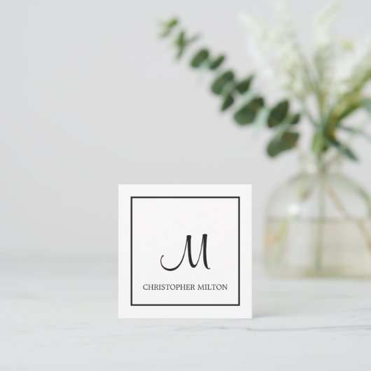 Einfache elegante White Black Monogram Attorney Quadratische Visitenkarte (Stehend Vorderseite)