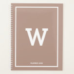 Einfache Erdbeige Toned Initial Monogram Monthly Planer<br><div class="desc">Ein einfaches Design mit erdig beigefarbener Hintergrundfarbe und Ihrem individuellen Anfangsmonogramm, das in der Mitte positioniert ist. Ein schönes minimalistisches Design, das für jeden geeignet ist. Ideales Geburtstagsgeschenk, Party-Dekoration, Wohngestaltung, Büroausstattung, Weihnachtsgeschenk oder Geschenk für jeden anderen besondere Anlass. Besuchen Sie unseren Shop und sehen Sie sich unsere gesamte Kollektion an....</div>