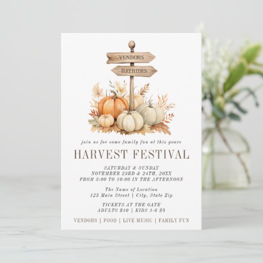 Einfache Ernte Festival Pumpkin Einladung (Stehend Vorderseite)