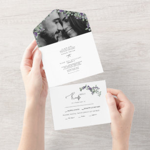 Einfache Eukalyptus- & Lavendel-Hochzeit mit zwei All In One Einladung