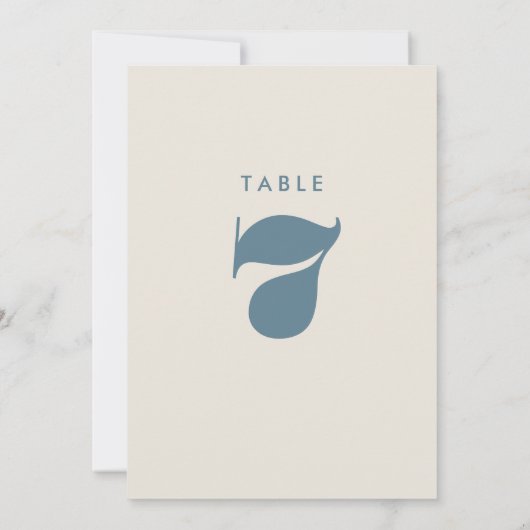 Einfache, fett blaue Typografie-Tischnummer (Rückseite)