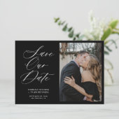 Einfache Foto elegante Drehbuch Schwarze Hochzeit Save The Date (Stehend Vorderseite)