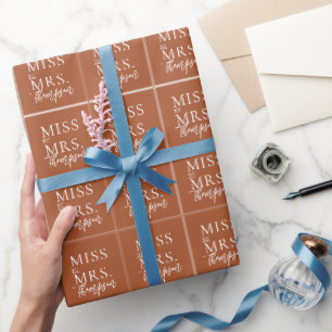 Einfache Frau Terracotta Brautparty Geschenkpapier