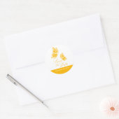 Einfache Gelbe Schmetterling Save the Date Hochzei Runder Aufkleber (Umschlag)