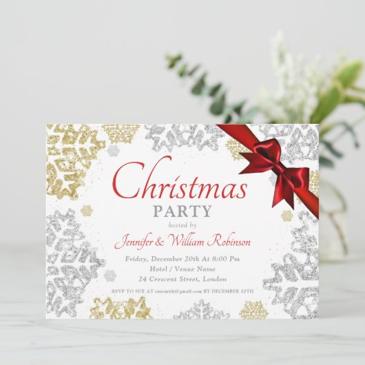 Einfache Gold & Silber Schneeflocken Weihnachten Einladung (Stehend Vorderseite)