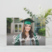 Einfache Graduierung Skript zwei Foto Abschluss Einladung (Stehend Vorderseite)