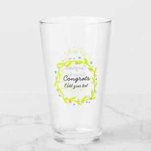 Einfache Gratulationen Abschluss hinzufügen Glas