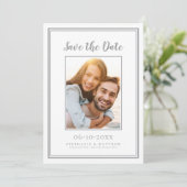 Einfache Grau-Hochzeit-Verlobung Modern Save The Date (Stehend Vorderseite)
