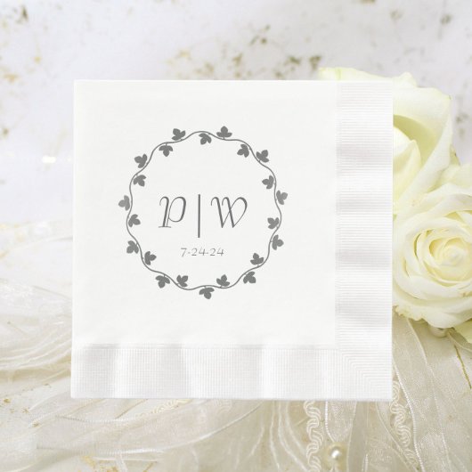 Einfache graue Monogram Ivy Wreath Wedding Serviette