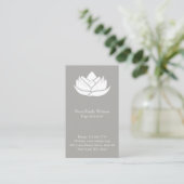 Einfache Graue und weiße Lotus-Blume-Visitenkarte Visitenkarte (Stehend Vorderseite)