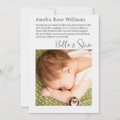 Einfache Hallo Typografie Foto Kinderankündigung Ankündigung (Rückseite)