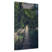 Einfache Hängebrücke über den Fluss Idrijca, Slove Klemmbrett (Rechts)