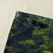 Einfache Hängebrücke über den Fluss Idrijca, Slove Strandtuch (Beispiel)