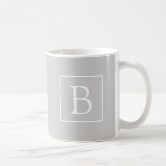 Einfache hellgraue Monogramm Kaffeetasse (Rechts)