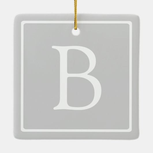 Einfache hellgraue Monogramm Keramikornament (Rückseite)