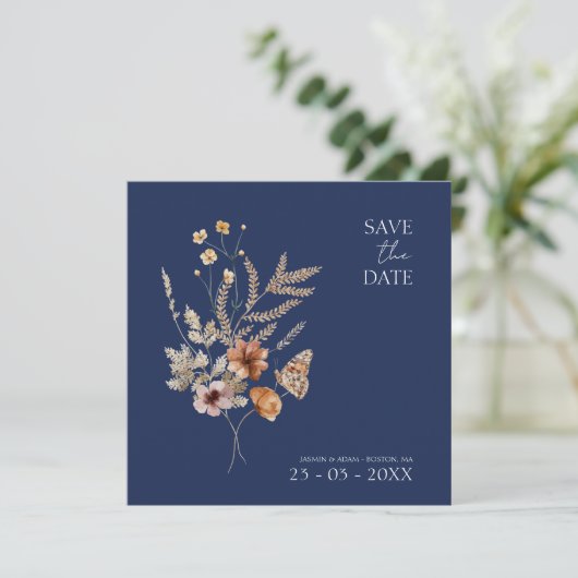 Einfache Hochzeit der blauen Herbst-Wildblumen der Save The Date (Stehend Vorderseite)