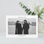 Einfache Hochzeit des modernen Fotos Dankeskarte (Stehend Vorderseite)