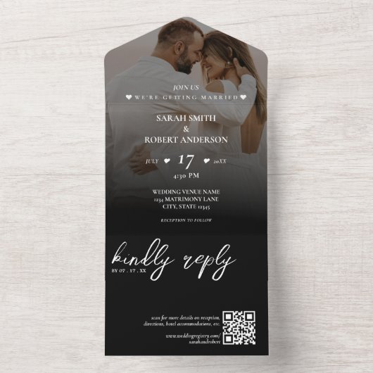 Einfache Hochzeit des schwarzen, frisch verheirate All In One Einladung (Innen Boden)