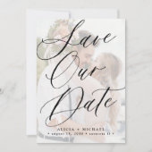 Einfache Hochzeit mit elegantem Skript-Foto Save The Date (Vorderseite)