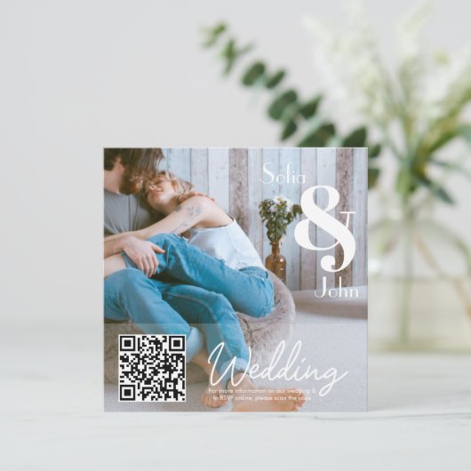 Einfache Hochzeit mit modernem UAWG QR Code Foto Einladung (Stehend Vorderseite)