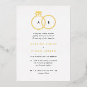 Einfache Hochzeit mit modernen Rings Monogram Folieneinladung (Vorderseite)