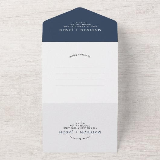 Einfache Hochzeit Schlichter Navy Blue Monogram QR All In One Einladung (Außenbereich)