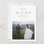 Einfache Hochzeit von Dusty Blue Script Foto Save The Date (Vorderseite)