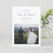 Einfache Hochzeit von Dusty Blue Script Foto Save The Date (Stehend Vorderseite)