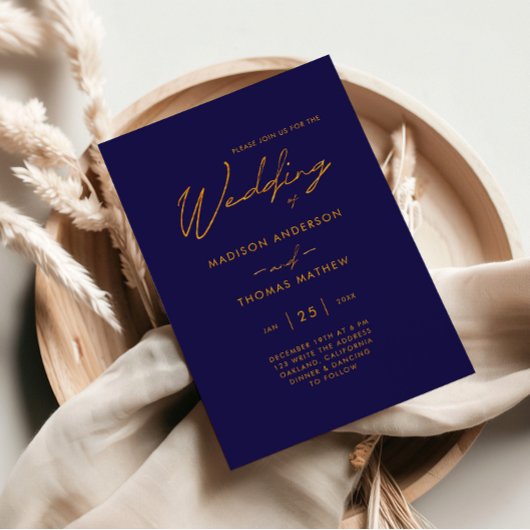 Einfache Hochzeit von Navy Blue Gold Moderne Typog Einladung