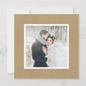Einfache Imitate Rustic Kraft Wedding Square Foto Einladung (Rückseite)