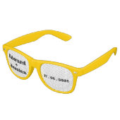 Einfache Initialen und Schwarz-weißes modernes Skr Partybrille (Schrägansicht)