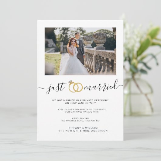 Einfache Just Married Ankündigung Paare Foto (Stehend Vorderseite)