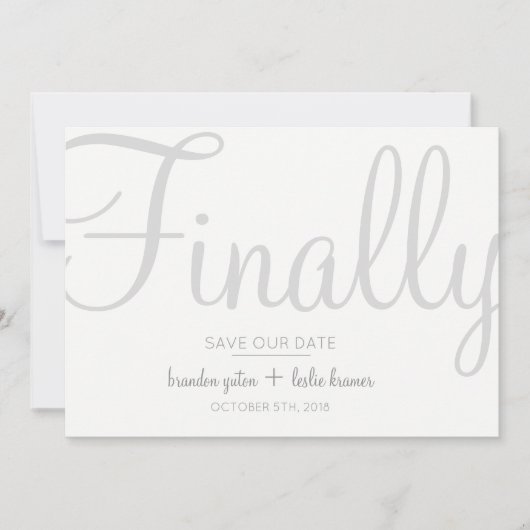 Einfache Kalligrafie Grau endlich Gerettet unser D Save The Date (Vorderseite)
