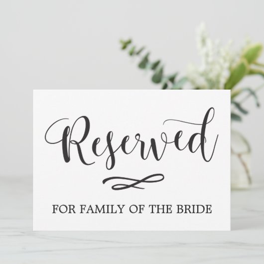 Einfache Kalligrafie reserviert Sitzhochzeitzeiche Einladung (Stehend Vorderseite)