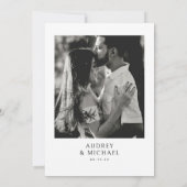 Einfache klassische Typografie-Hochzeit Einladung (Rückseite)