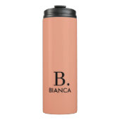 Einfache Korallenrosa-Minimalmonogramm Thermosbecher (Vorderseite)