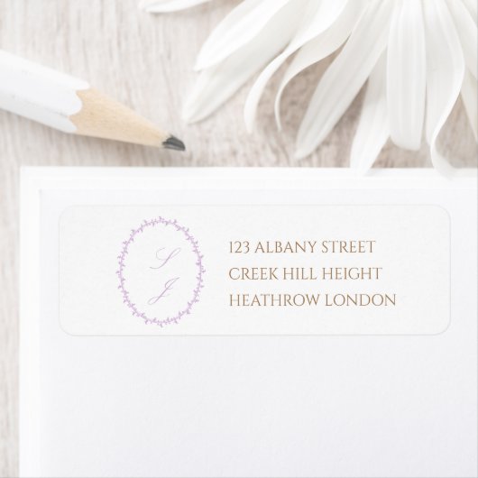 Einfache Lavendel-Wappen-Monogramm-Hochzeit (Insitu)