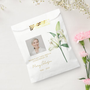 Einfache Lilien-Foto-Trauer-Samen Geschenktütchen