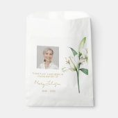 Einfache Lilien-Foto-Trauer-Samen Geschenktütchen (Vorderseite)