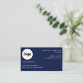 Einfache Logos und Text Navy Blue Visitenkarte (Stehend Vorderseite)