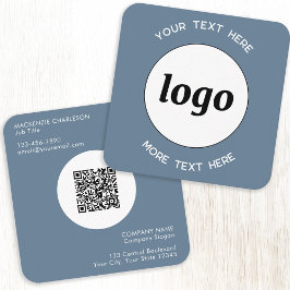 Einfache Logos und Text-QR-Code Dusty Blue Gray Quadratische Visitenkarte