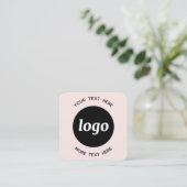 Einfache Logos und Text-QR-Code Rosa Quadratische Visitenkarte (Stehend Vorderseite)