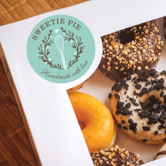 Einfache, lustige und minimale Bakery Whisk Logo A Runder Aufkleber