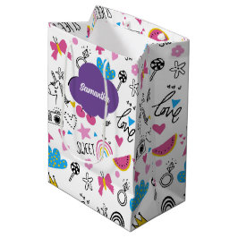 Einfache Mädchenvorname Farbiges Geburtstagsmuster Mittlere Geschenktüte