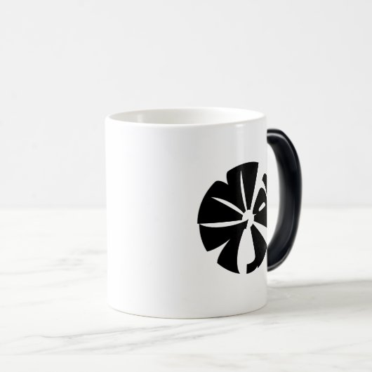 Einfache "Mary"-Bezeichnung in der Black Coffee Ta Verwandlungstasse (VorderseiteRechts)