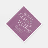 Einfache Maulbeere und weiße Servietten (Ecke)