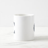 Einfache Minimal Blue Initial Letter Monogram Kaffeetasse (Mittel)